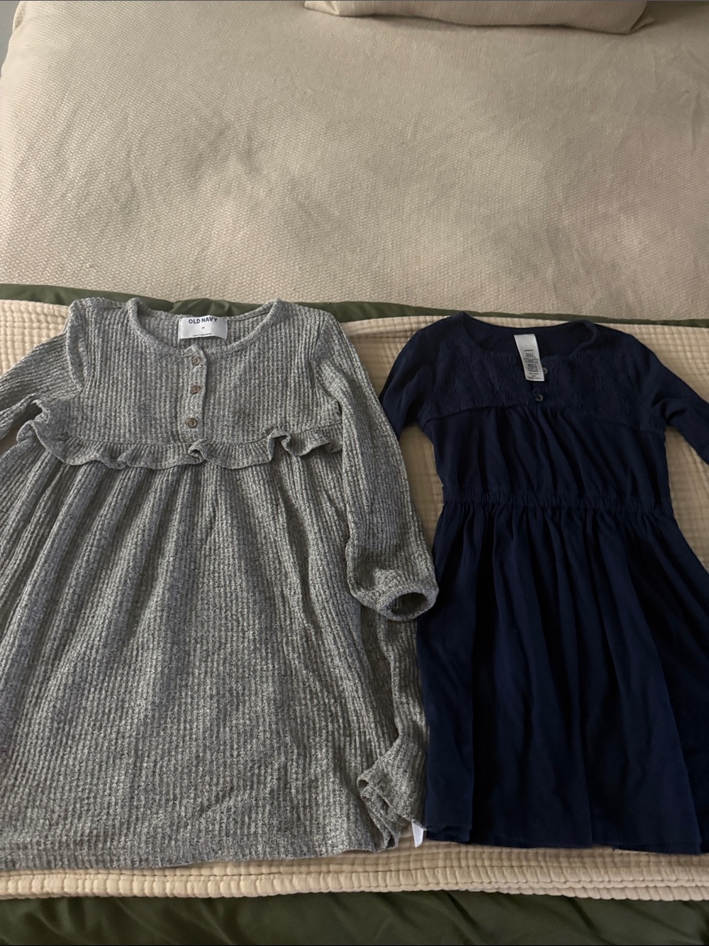 Old Navy Grey Ruffle Knit Dress for Girls